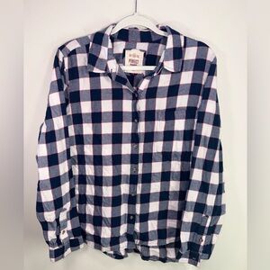 SO Women Navy and White Plaid Flannel Long Sleeve button up Shirt Size XL